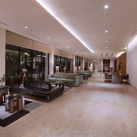 Aston Bojonegoro City Hotel Екстериор снимка