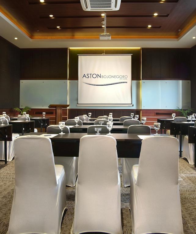 Aston Bojonegoro City Hotel Екстериор снимка